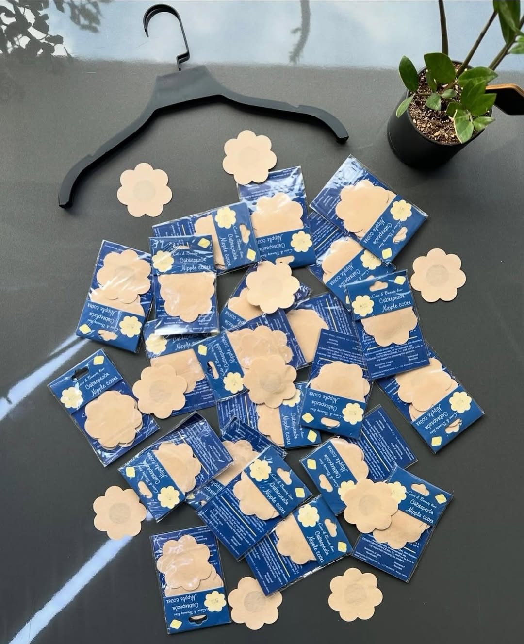 نیپل یا چسب سینه کاغذی